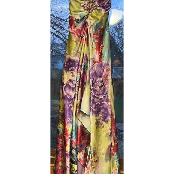 Jovani Multicolor Halter Style Maxi Formal Prom Dress Sz 2 with wrap - Picture 6 of 7